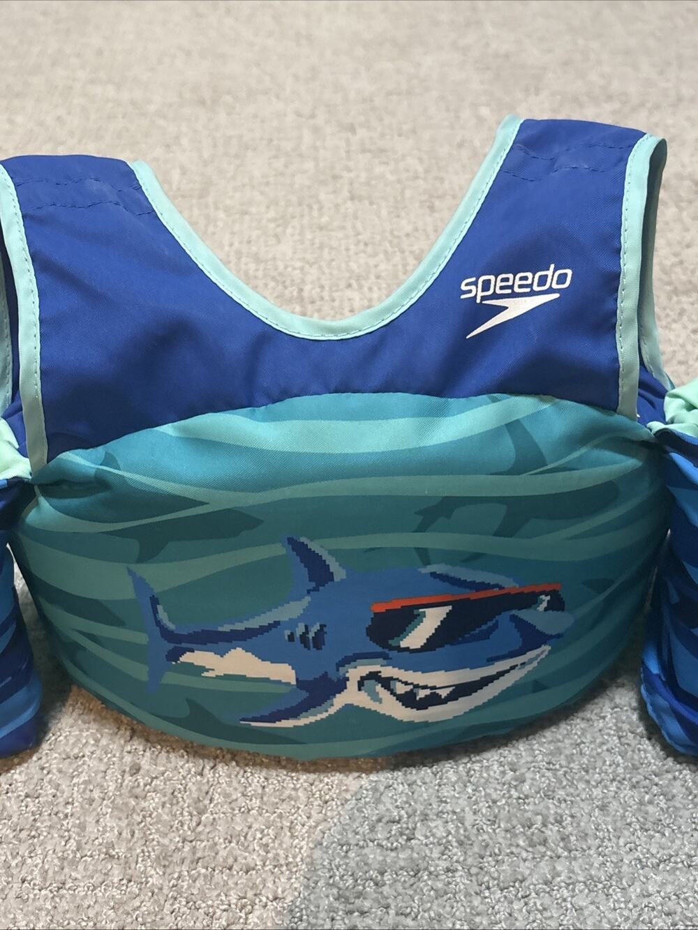 Speedo Splash Jammer kids life vest with a shark design